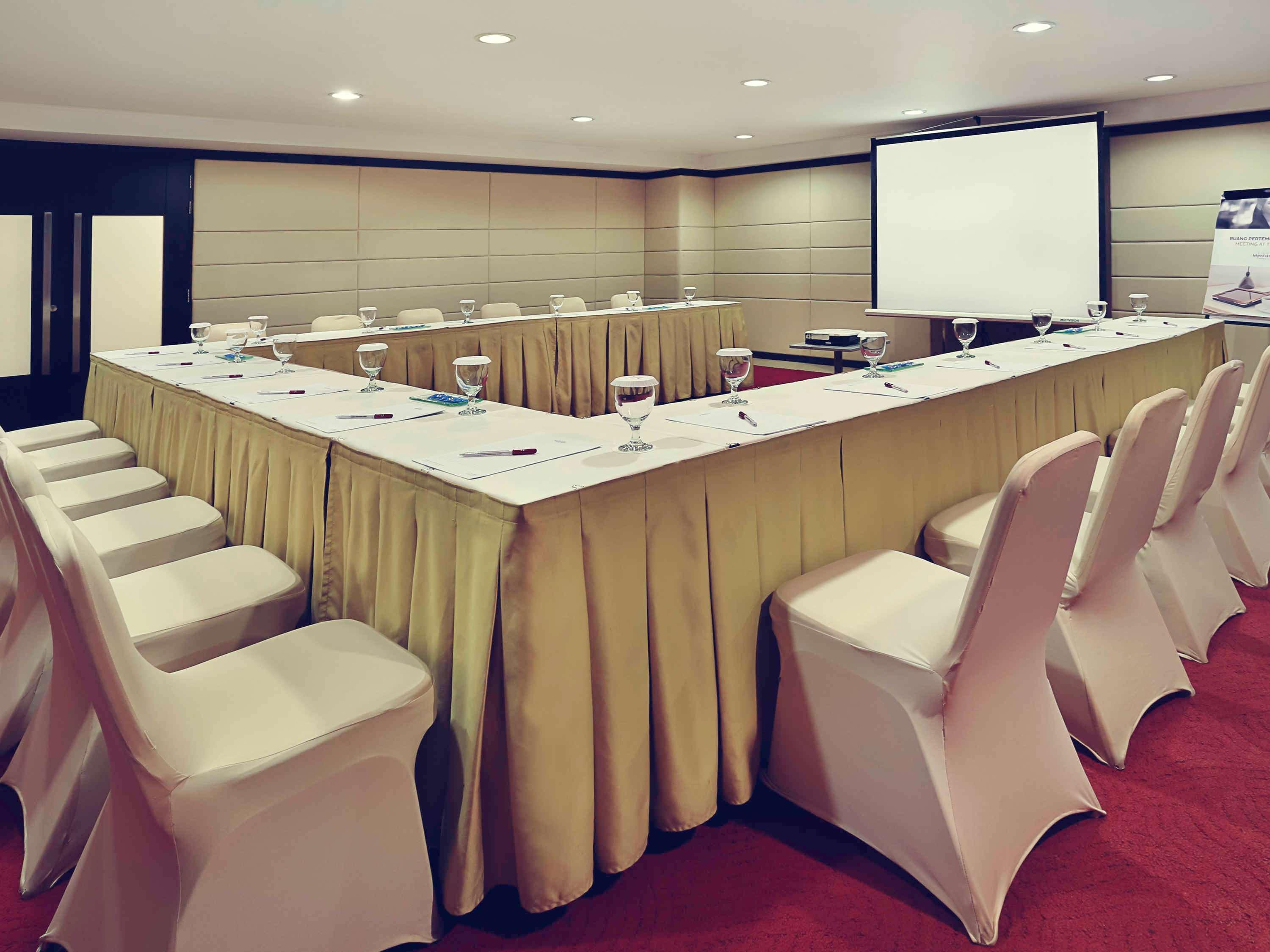 Mercure Pontianak City Center Exterior photo