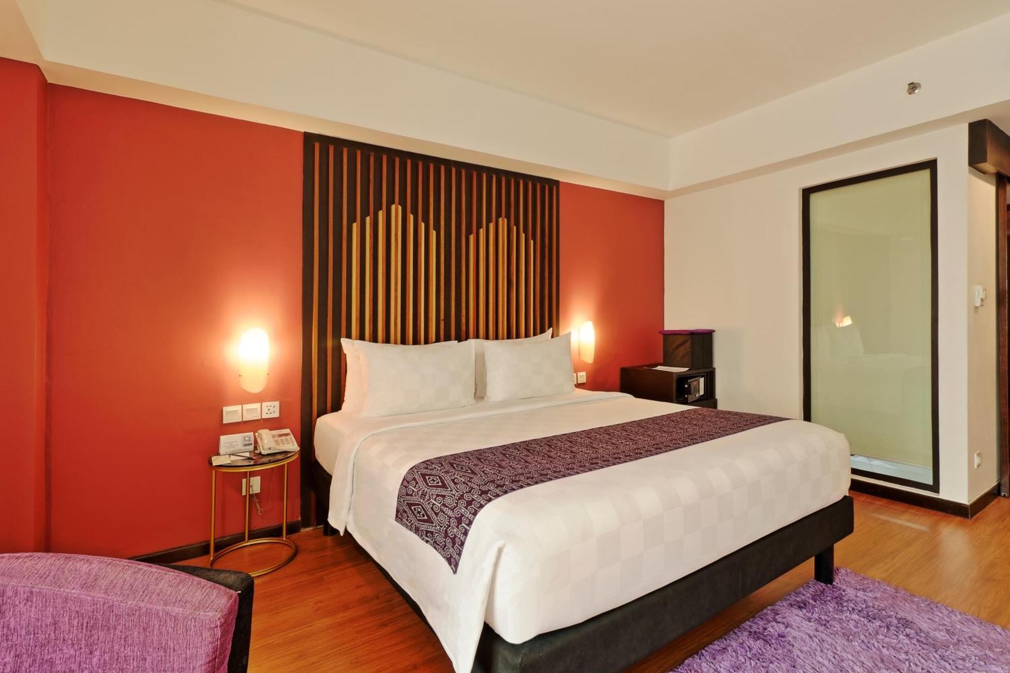 Mercure Pontianak City Center Exterior photo