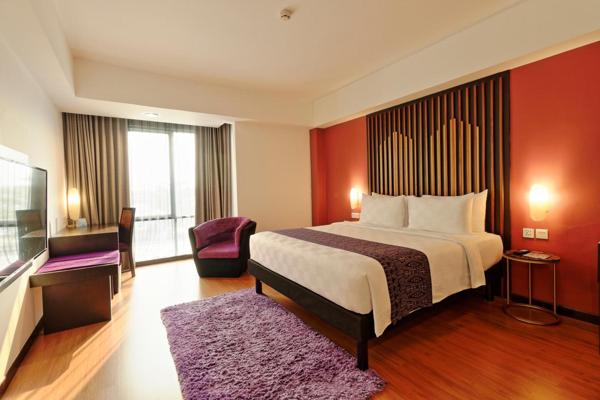 Mercure Pontianak City Center Exterior photo